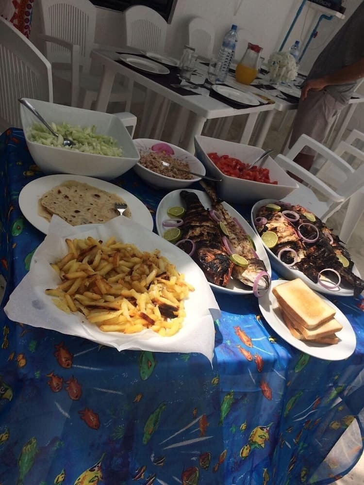 Mandhoo Retreat