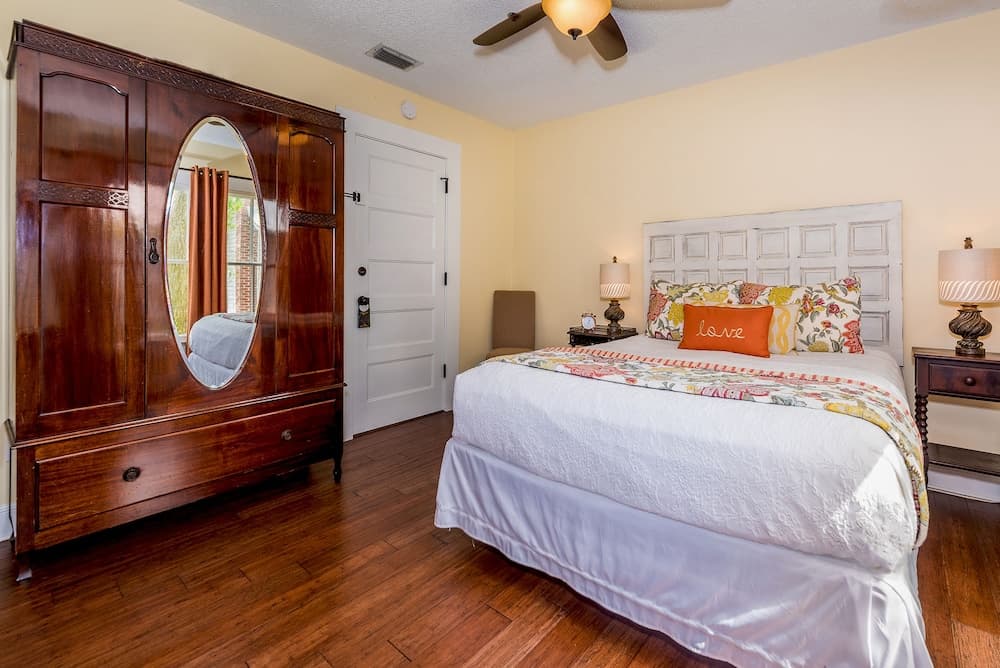 44 Spanish Street Inn - Adults Only