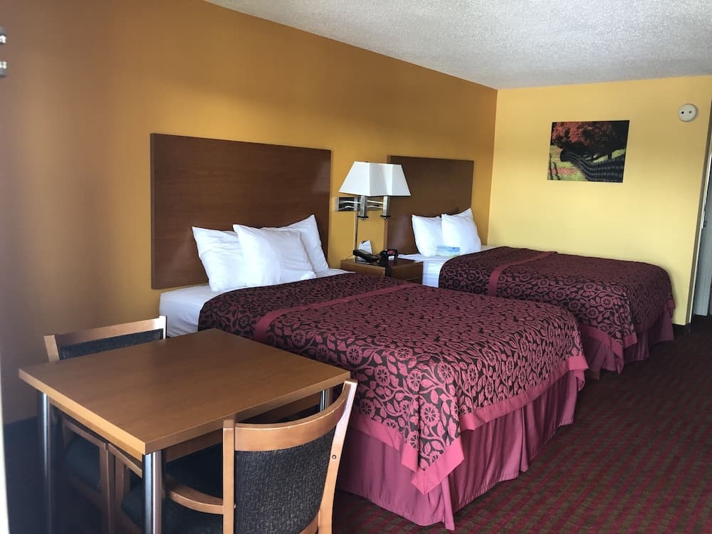 Days Inn by Wyndham Franklin