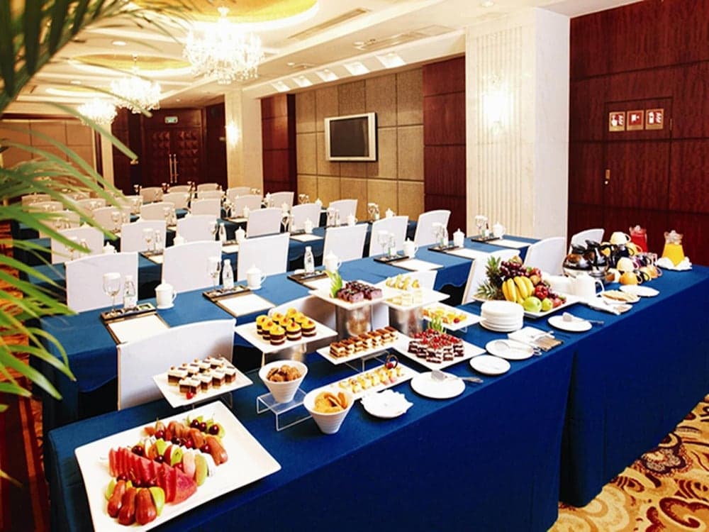 Quanzhou C&D Hotel