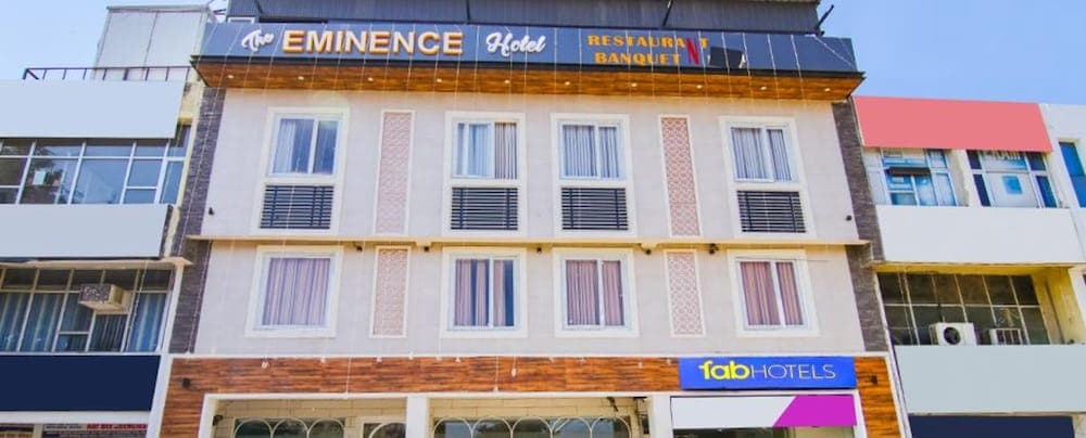 Fabhotel Prime The Eminence