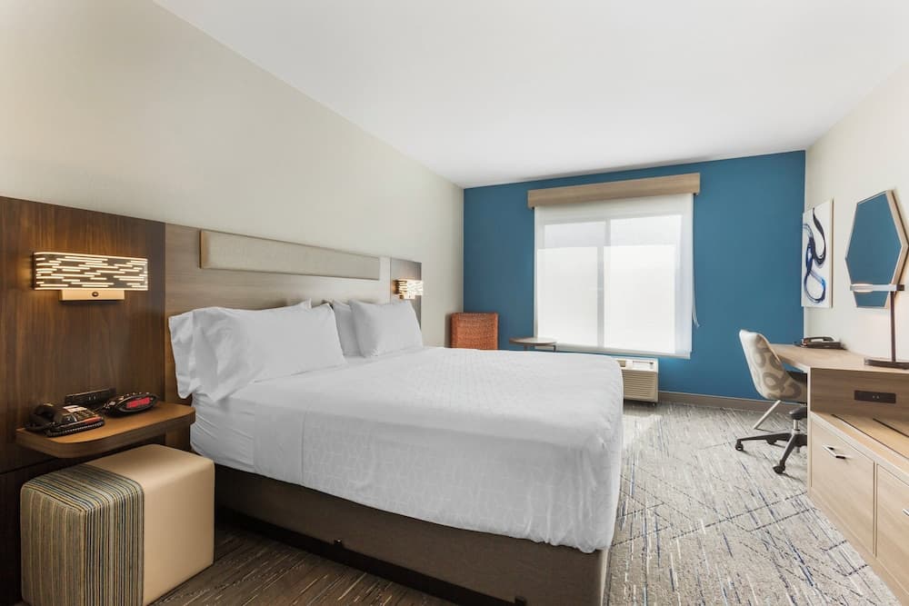 Holiday Inn Express Hotel & Suites Belgrade by IHG