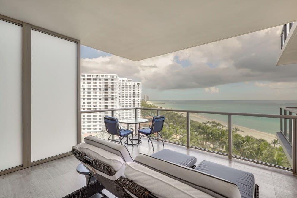 Luxe Beachfront Unit w/ Pool Access in Bal Harbour