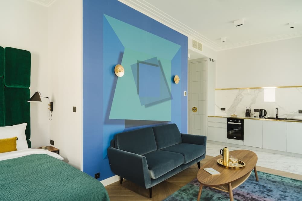 No.4 Residence