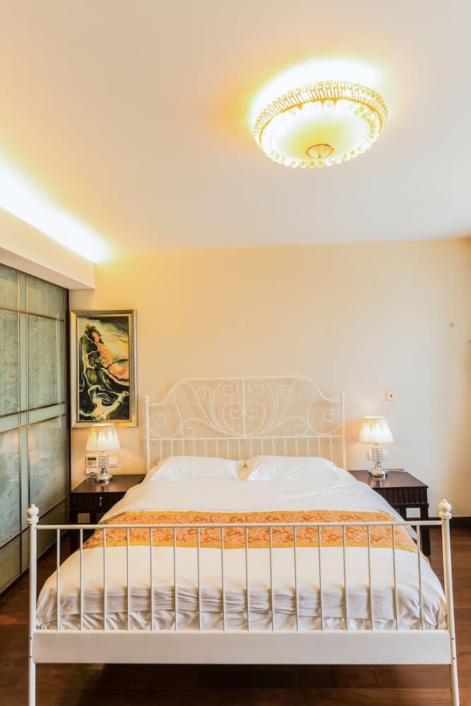 World City Jiamei Service Apartment