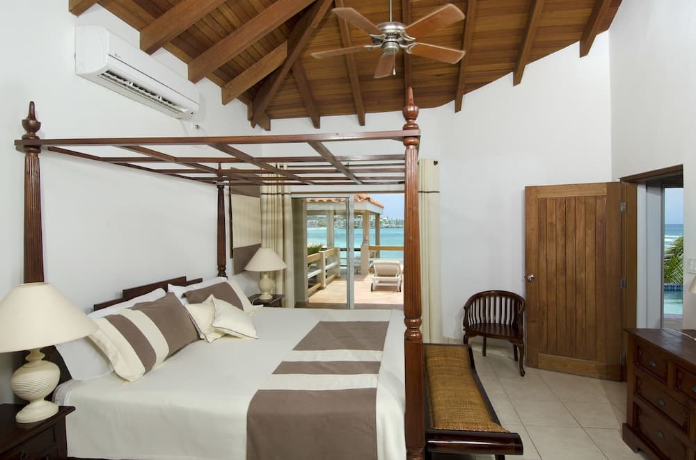 Bell'Mare by Island Properties Online