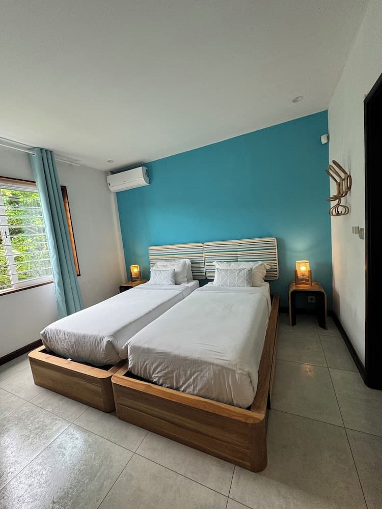 Blue Ocean Suites & Apartments