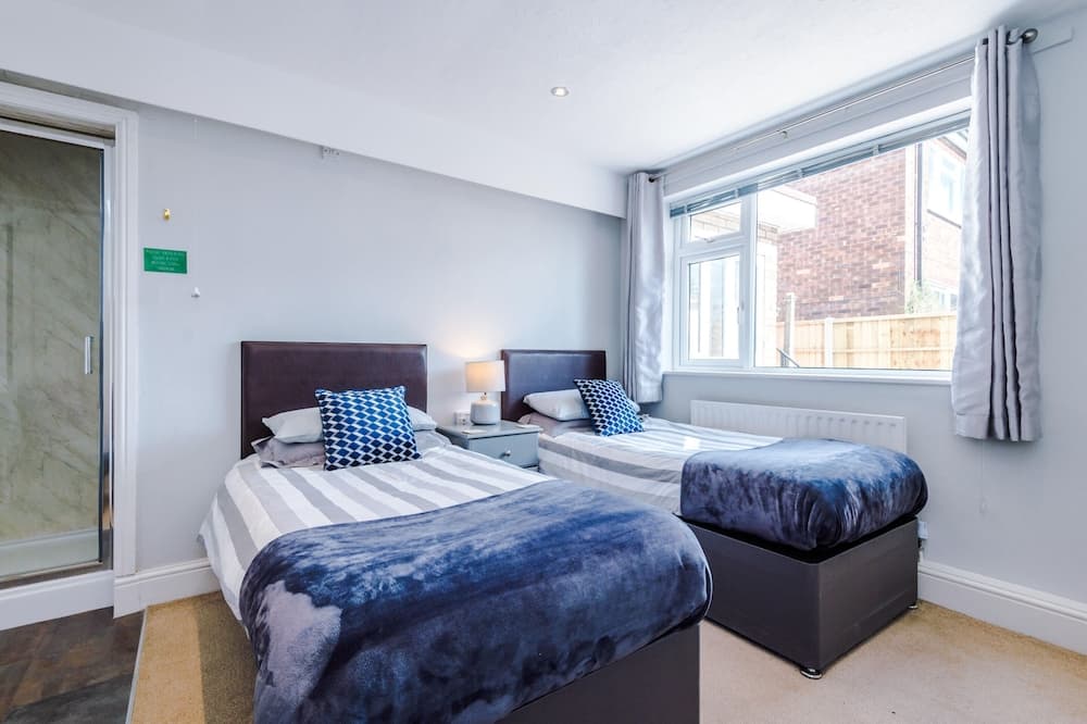 Holcombe Guest House