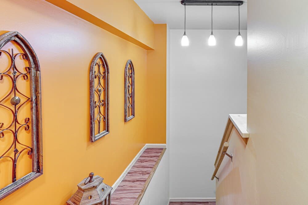 Near Historic Sites: Colorful Hyde Park Apartment!