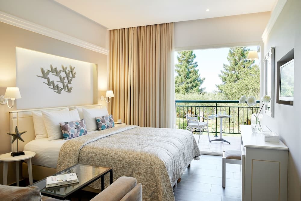 Delfinia Hotel