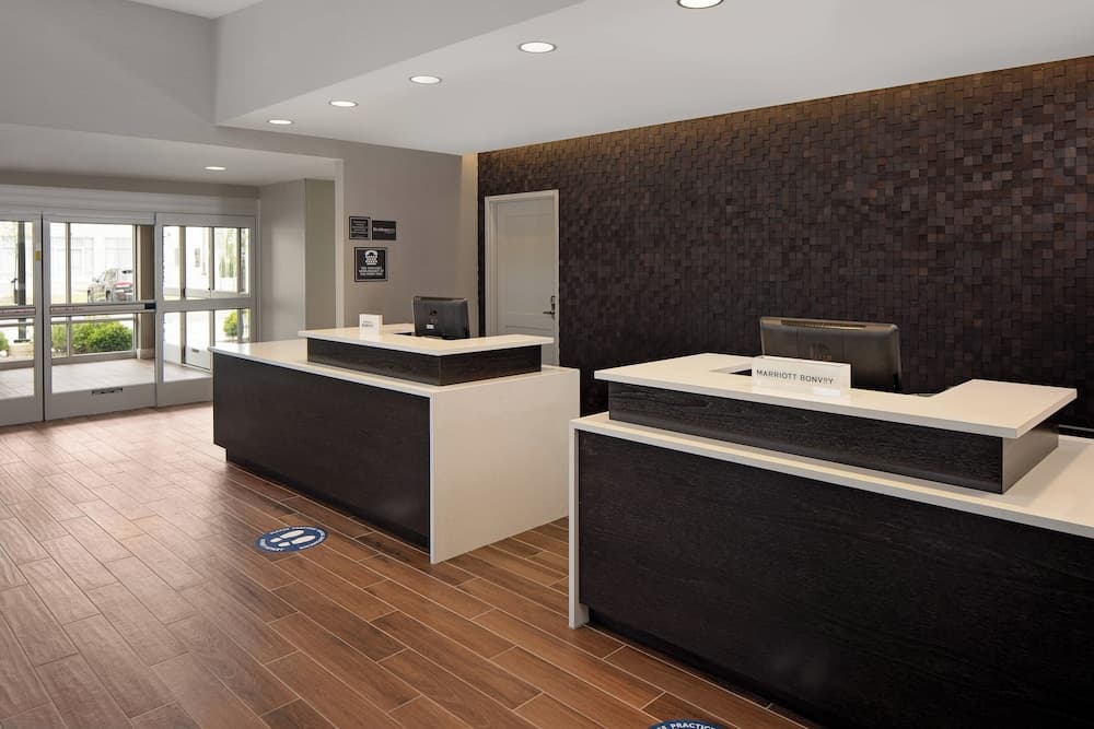 Residence Inn by Marriott Detroit Farmington Hills