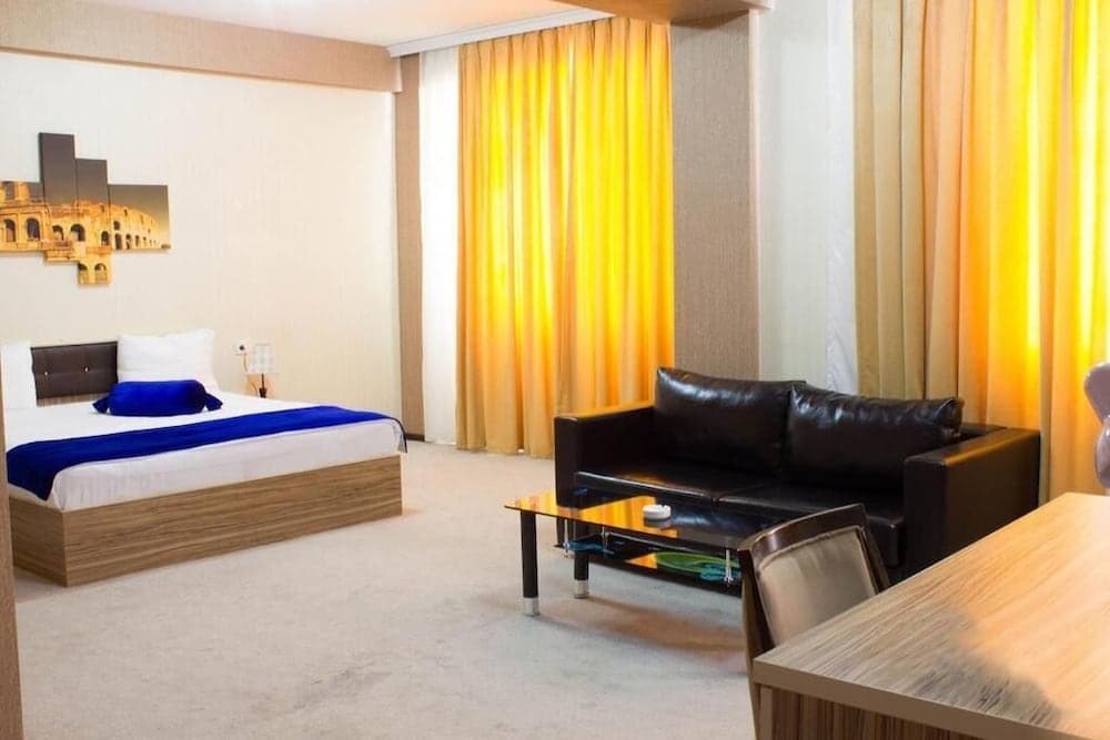 New City Hotel
