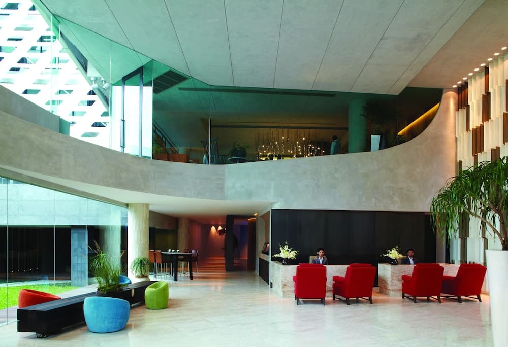 LiT BANGKOK Hotel