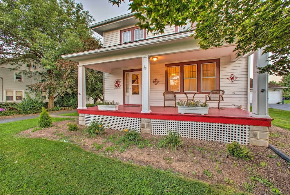 Whimsical Lancaster House w/ Porch Near Amish Farm