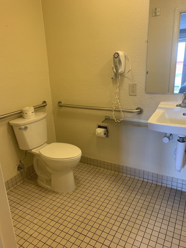 Red Roof Inn PLUS+ St Louis - Forest Park/ Hampton Ave 