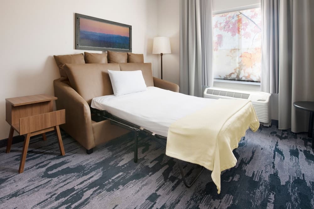 Fairfield Inn and Suites Dallas East