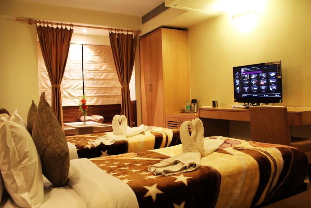 Mayur Residency