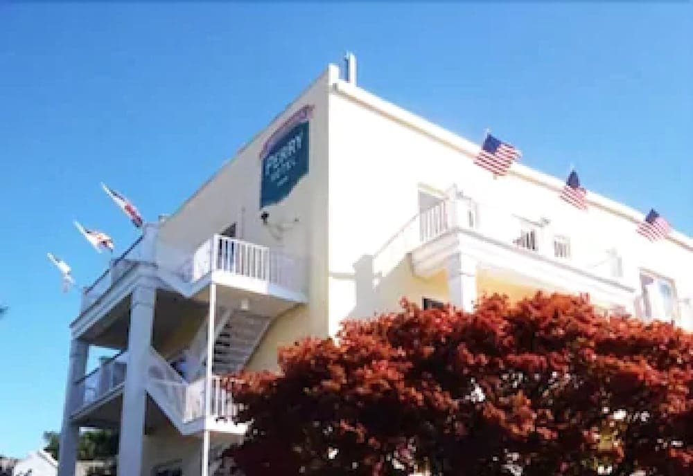 Perry Hotel