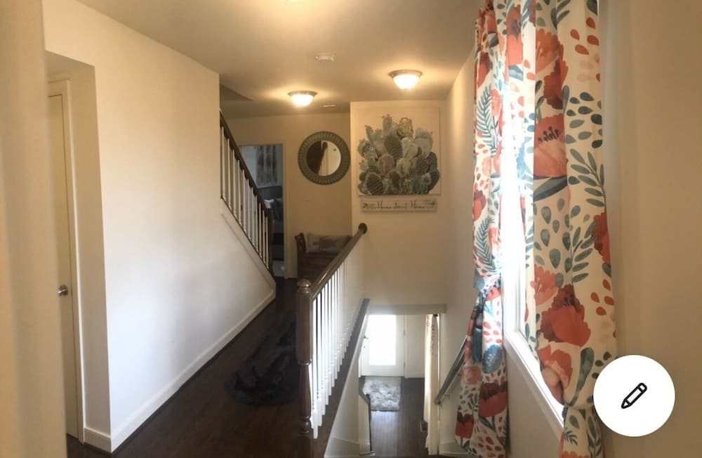 Naomi Bed & Breakfast