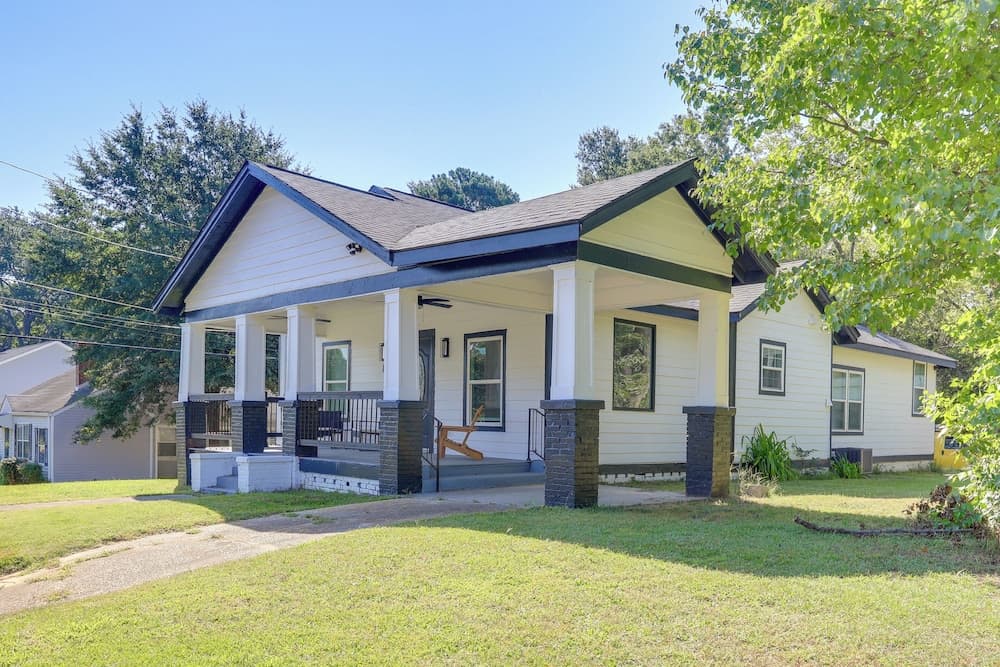 Pet-friendly ATL Hub - 9 Mi to Downtown