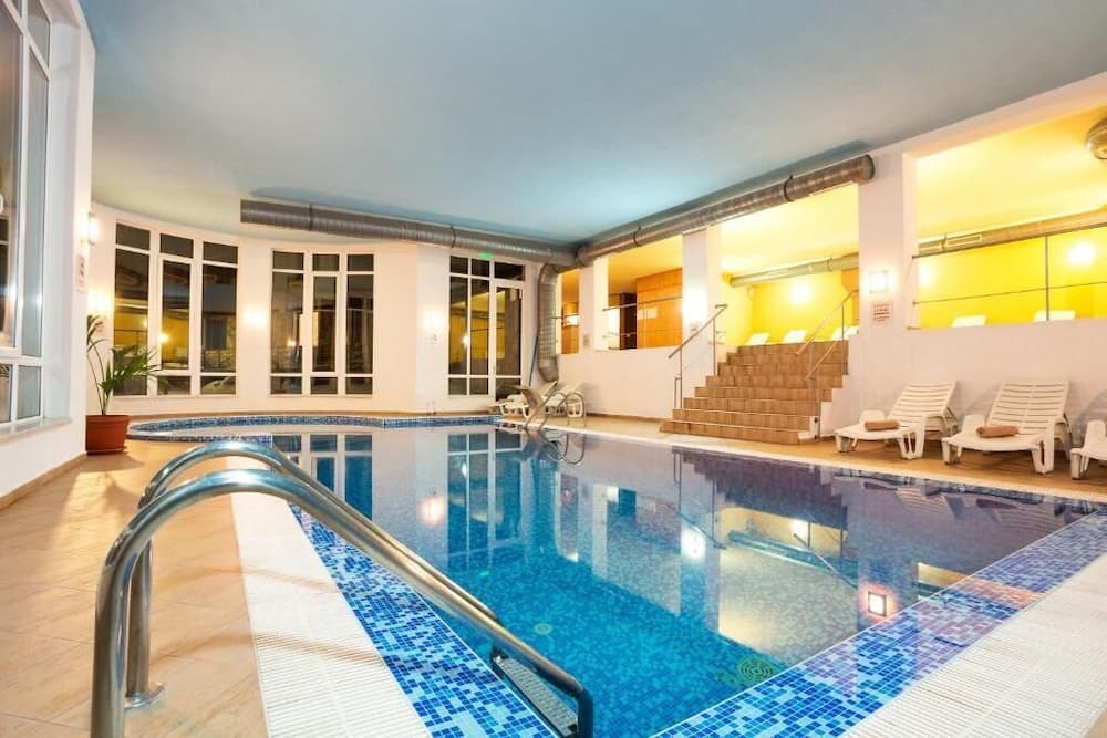 Novotel Phuket City Phokeethra Hotel