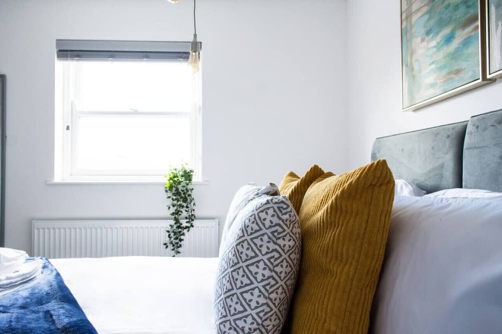 Whitemoor Suite Leamington Spa