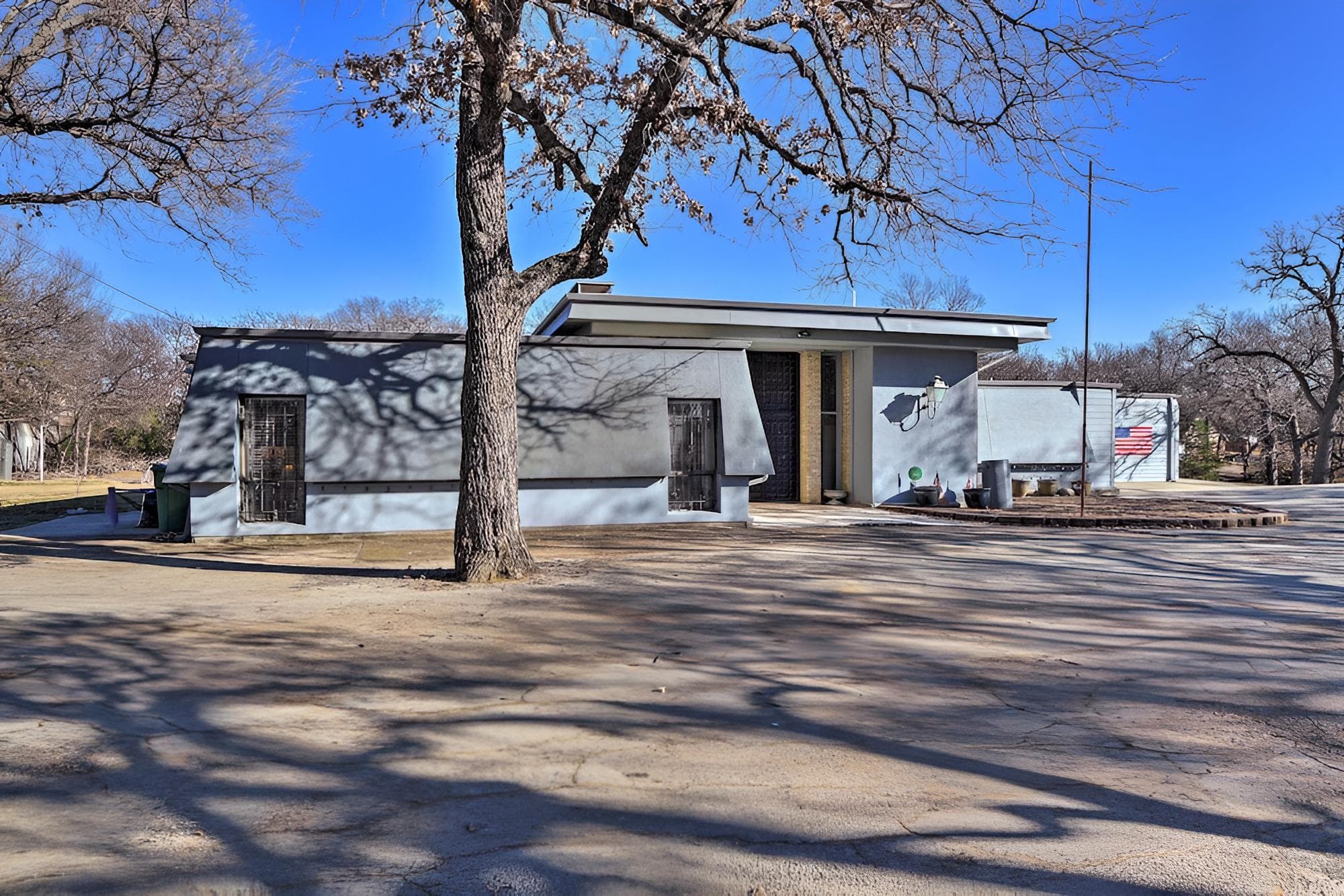 Lewisville Ranch House for Rent on 5 Acres!