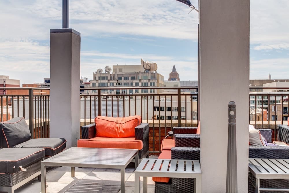 Wonderful Washington Furnished Apartment