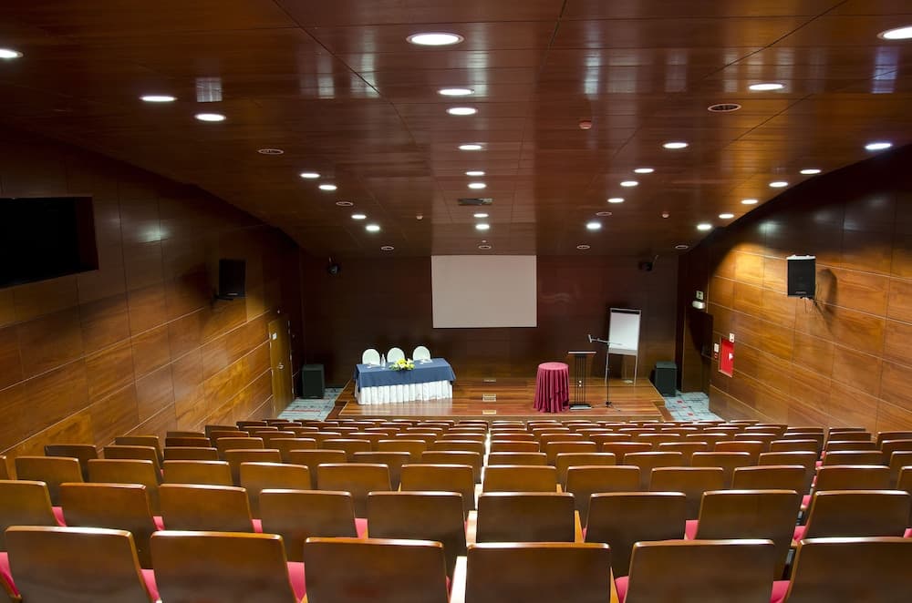 VIP Executive Art's Hotel