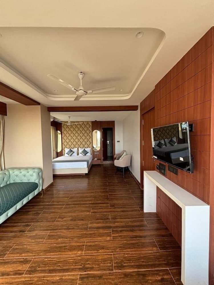HOTEL BIVA