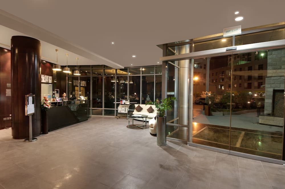 Signature Hotel Apartments & Spa