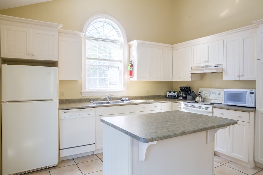 Kindred Spirits Inn & Cottages