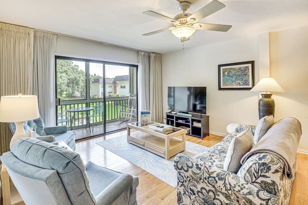< 1/2 Mi to Coast: New Smyrna Beach Getaway