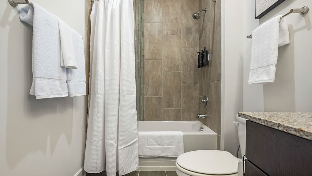 Landing Apartments - Northlake