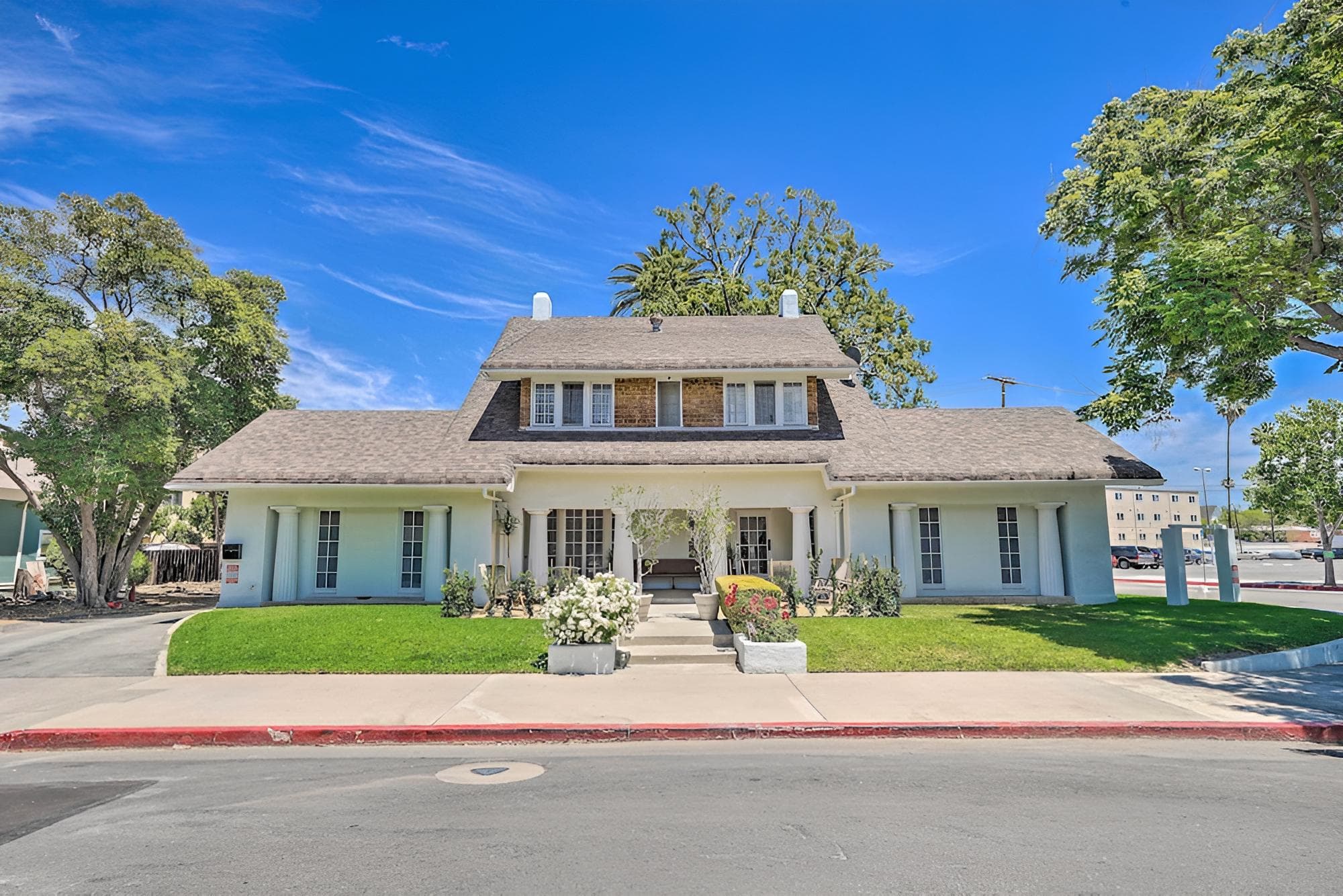 Elegant, Historical Santa Ana Home w/ Gardens