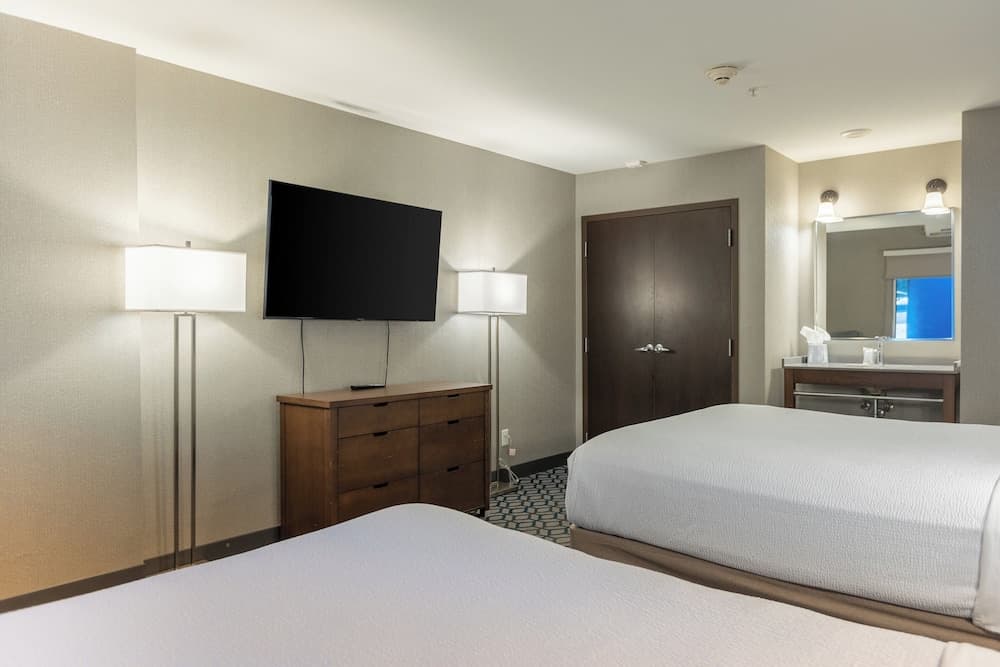 Crowne Plaza Niagara Falls NY Riverside by IHG