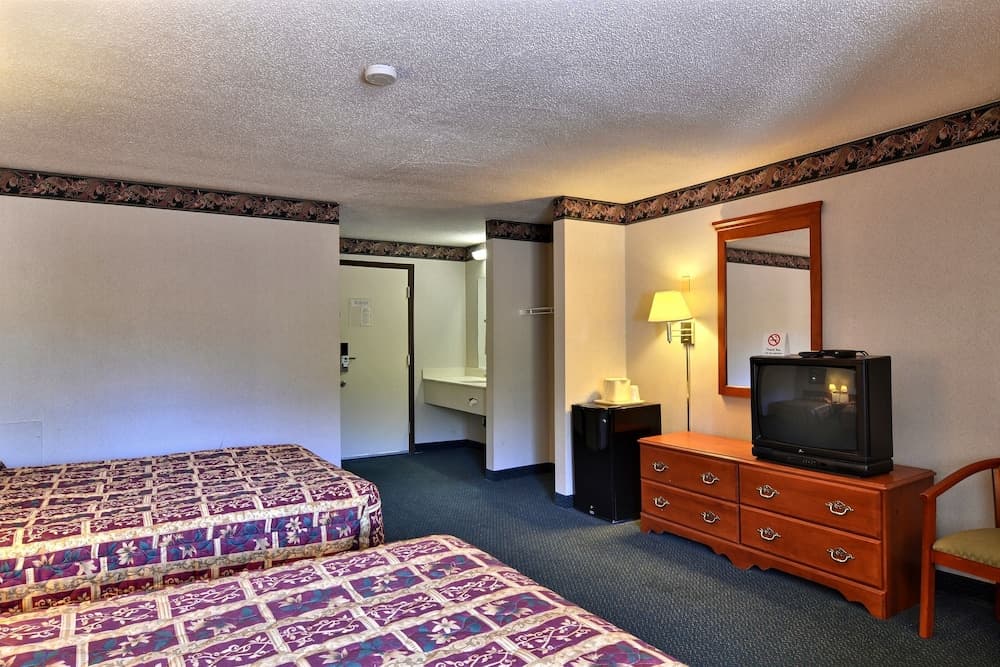 Rodeway Inn Bedford
