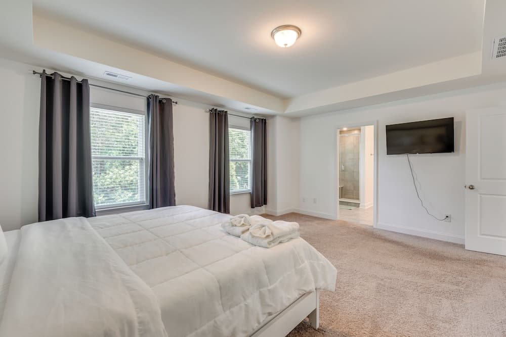 2 Mi to Historic Dtwn Belmont: Family Gem w/ Patio