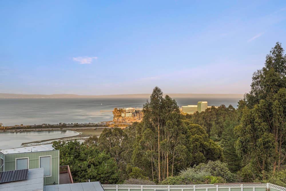 Marbella Lane 3BR Penthouse Executive Suite SFO