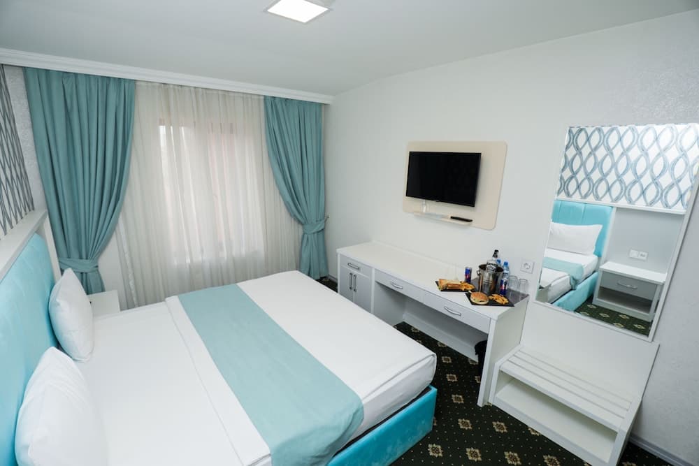 Altus Hotel Baku - Free Massage