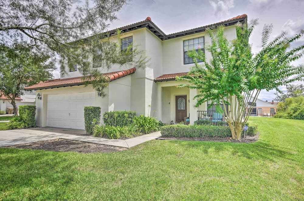Disney Villa w/ Game Room & Pool - 10 Mi to Parks!