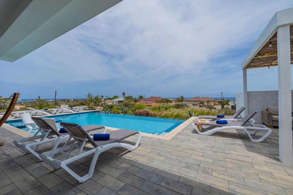 New Ocean View Infinity Pool Steps 2 Babybeach