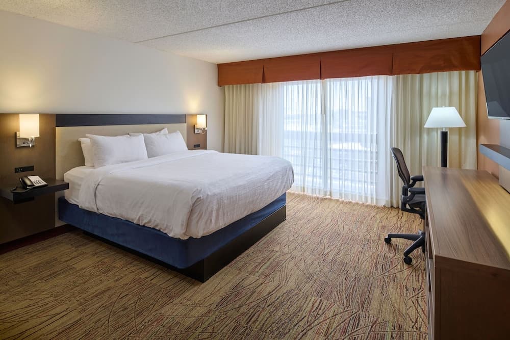 Wyndham El Paso Airport Hotel & Waterpark