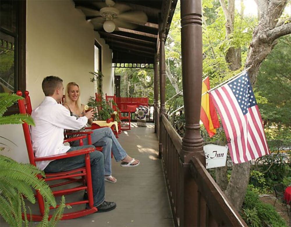 St Francis Inn