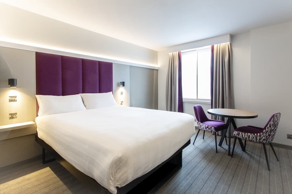 Premier Inn Stratford-Upon-Avon Central