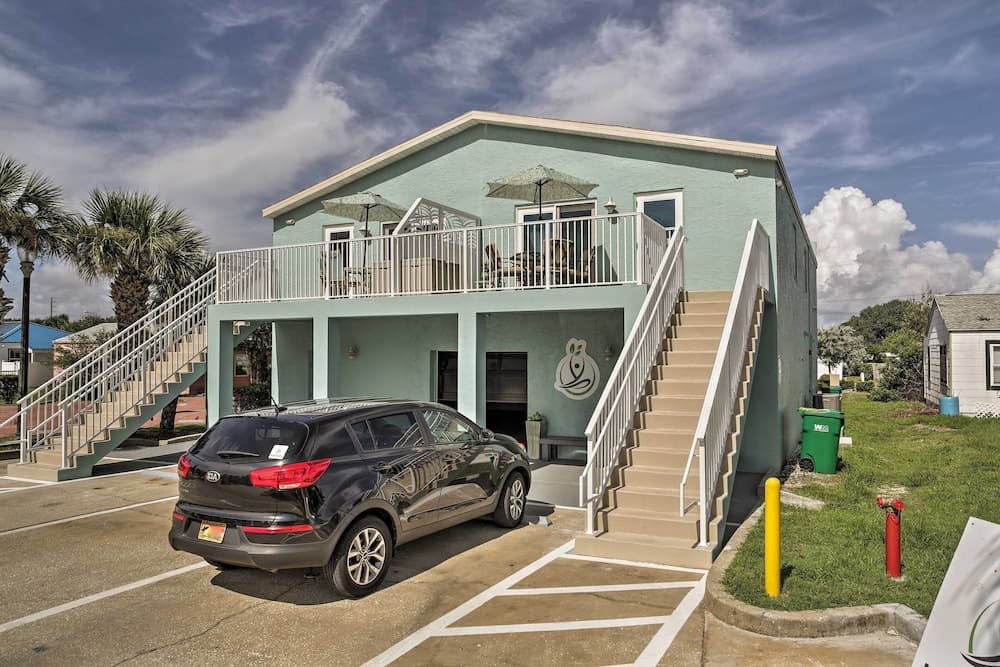 Downtown Cocoa Beach Retreat - Walk to the Beach!