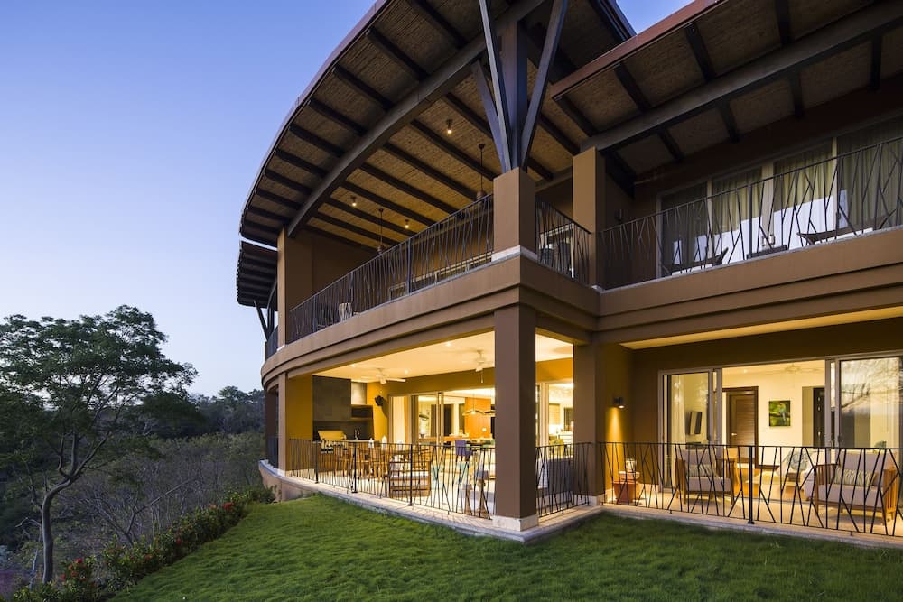 Papagayo Luxury