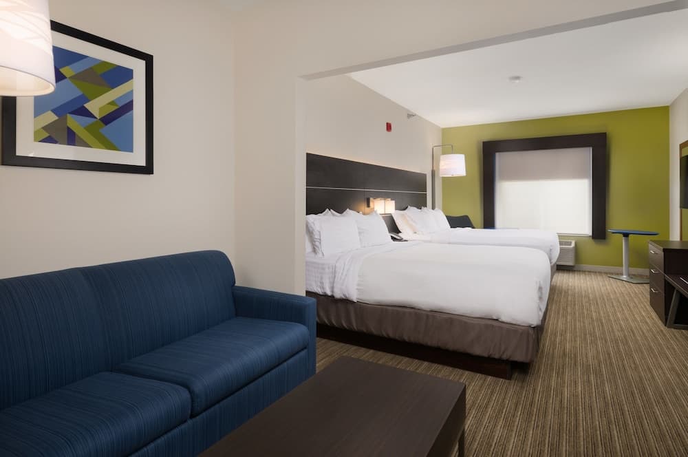 Holiday Inn Express Hotel & Suites Independence-Kansas City by IHG