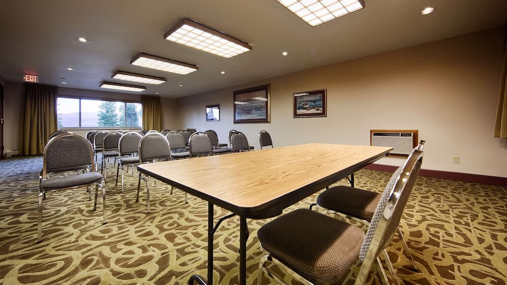 Best Western Ptarmigan Lodge