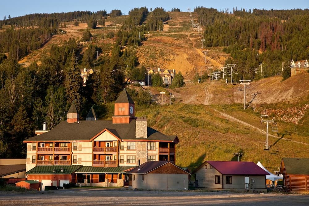 Polaris Lodge